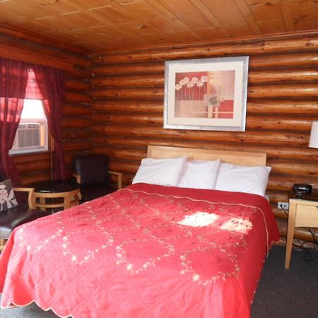 Seven Dwarfs Cabin - On The Brook Cabins Lake George Exterior foto